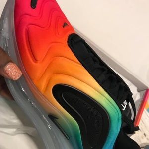 Meet your Posher, Jamealia